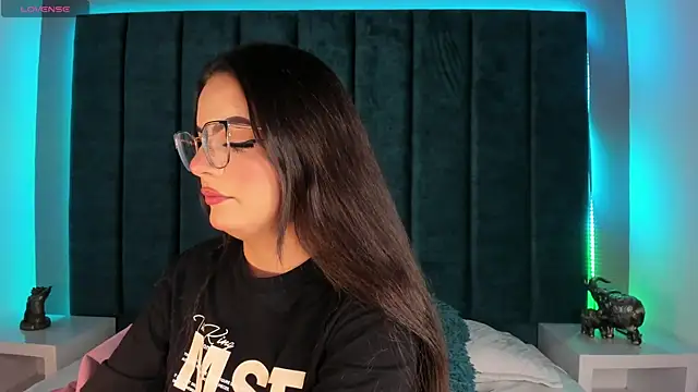 IsabellaGrey19 online show from November 16, 2025, 7:41 pm