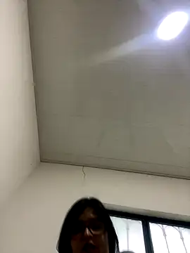 Snapshot of ZTahya chatting on October 21, 2025, 10:21 pm ZTahya online show from October 21, 2025, 10:21 pm