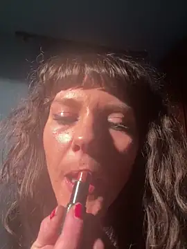 Snapshot of OniricFemme chatting on February 19, 2025, 11:04 pm OniricFemme online show from February 19, 2025, 11:04 pm