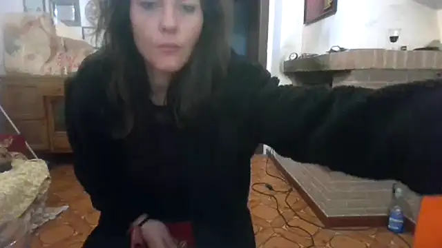 Snapshot of OniricFemme chatting on February 22, 2025, 11:46 pm OniricFemme online show from February 22, 2025, 11:46 pm