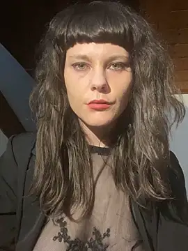 Snapshot of OniricFemme chatting on March 6, 2025, 11:47 am OniricFemme online show from March 6, 2025, 11:47 am