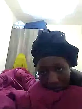 Adaline-Paris online show from February 24, 2026, 5:05 am