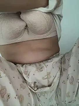 Milk Mom99 online show from February 28, 2026, 7:09 am