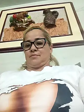 Snapshot of natally_ross21 chatting on December 10, 2024, 10:37 pm natally ross21 online show from December 10, 2024, 10:37 pm