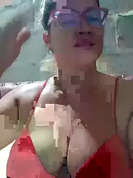 Snapshot of natally_ross21 chatting on March 1, 2025, 2:15 am natally ross21 online show from March 1, 2025, 2:15 am