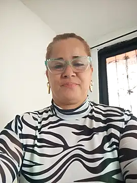 Snapshot of natally_ross21 chatting on September 28, 2025, 12:43 pm natally ross21 online show from September 28, 2025, 12:43 pm