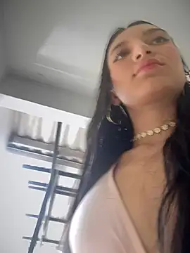 loly-yandere online show from March 13, 2025, 8:32 pm