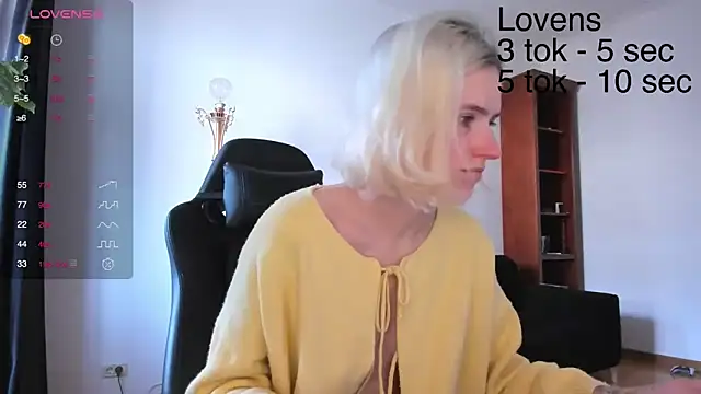 Sexy Sweets online show from October 30, 2025, 11:11 am