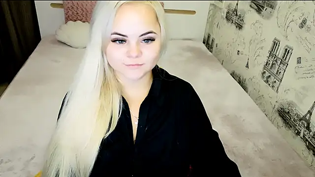 lovely-eyes online show from October 14, 2025, 5:47 pm