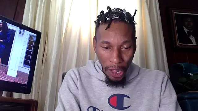 KingDerRico online show from November 10, 2025, 6:51 pm