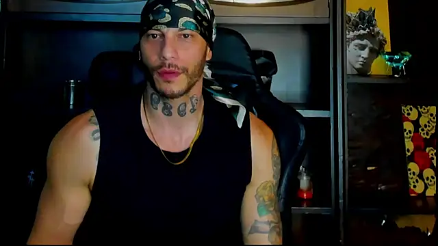 Snapshot of RickG_Oficial chatting on September 21, 2025, 12:34 am RickG Oficial online show from September 21, 2025, 12:34 am