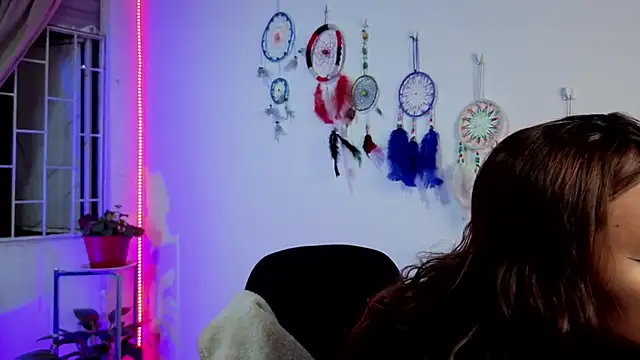 Zoe--khalL online show from July 8, 2026, 2:49 am