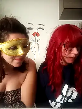 carolyne2023 online show from January 29, 2025, 3:37 pm