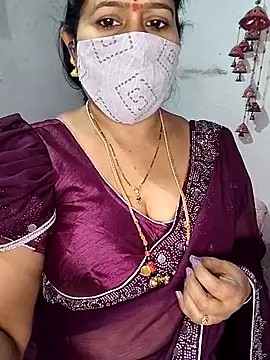 Snapshot of Rani_Darling_99 chatting on November 18, 2025, 5:06 pm Rani Darling 99 online show from November 18, 2025, 5:06 pm