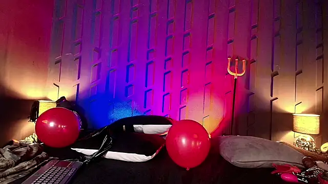 MorganaCrowley online show from February 17, 2025, 7:53 pm