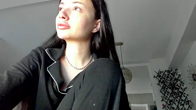 Snapshot of IreneVON chatting on December 31, 2024, 4:49 am IreneVON online show from December 31, 2024, 4:49 am