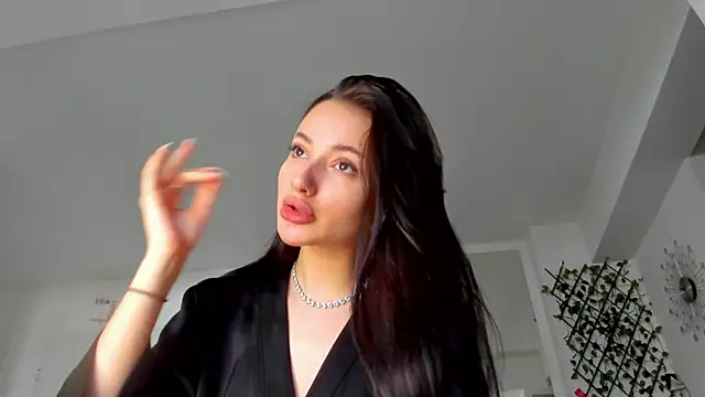 Snapshot of IreneVON chatting on January 15, 2025, 8:51 am IreneVON online show from January 15, 2025, 8:51 am