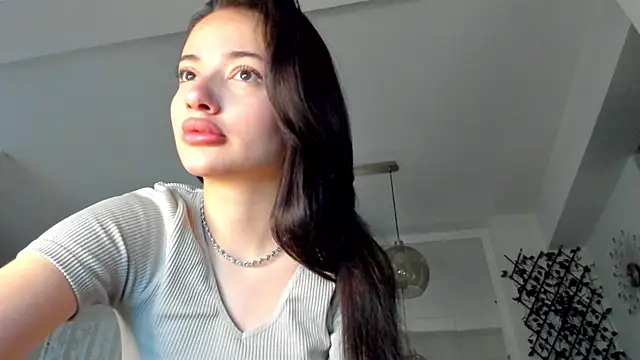 Snapshot of IreneVON chatting on January 28, 2025, 4:50 am IreneVON online show from January 28, 2025, 4:50 am