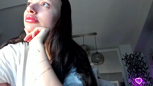 Snapshot of IreneVON chatting on February 20, 2025, 3:41 pm IreneVON online show from February 20, 2025, 3:41 pm