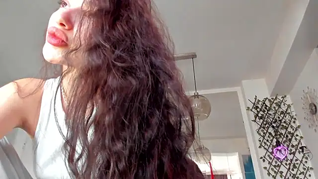 Snapshot of IreneVON chatting on February 22, 2025, 2:41 pm IreneVON online show from February 22, 2025, 2:41 pm