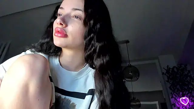 Snapshot of IreneVON chatting on March 2, 2025, 3:27 pm IreneVON online show from March 2, 2025, 3:27 pm