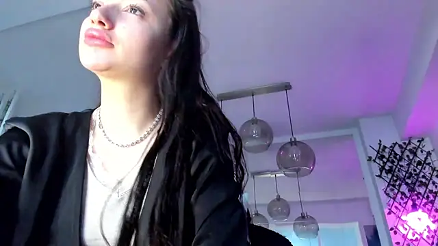 Snapshot of IreneVON chatting on March 7, 2025, 5:29 am IreneVON online show from March 7, 2025, 5:29 am