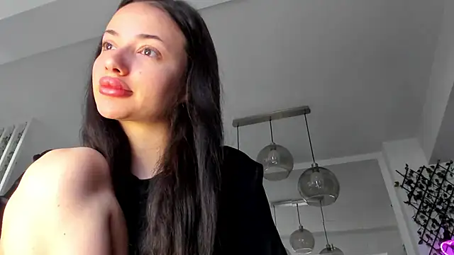 Snapshot of IreneVON chatting on March 11, 2025, 5:38 am IreneVON online show from March 11, 2025, 5:38 am