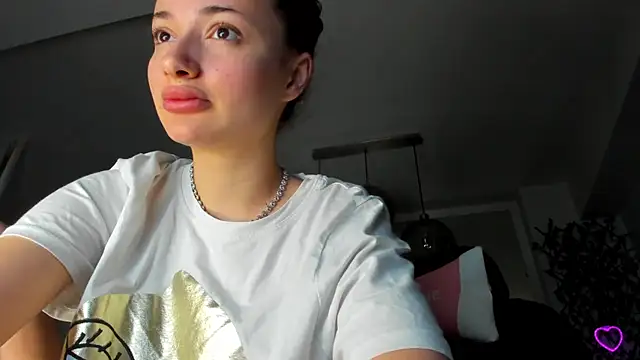 Snapshot of IreneVON chatting on March 15, 2025, 3:48 pm IreneVON online show from March 15, 2025, 3:48 pm