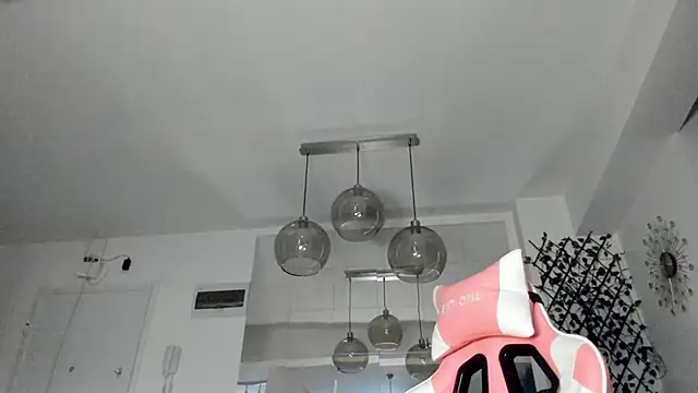 Snapshot of IreneVON chatting on March 18, 2025, 3:31 pm IreneVON online show from March 18, 2025, 3:31 pm