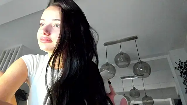 Snapshot of IreneVON chatting on September 28, 2025, 4:07 am IreneVON online show from September 28, 2025, 4:07 am