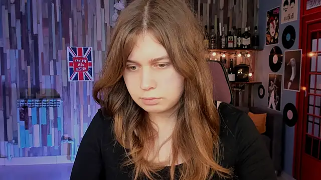 FioraMarmoris online show from November 28, 2025, 1:03 pm