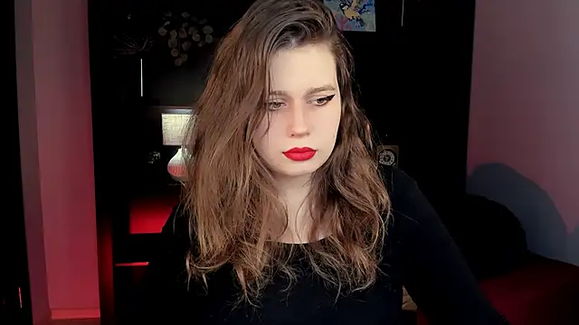 FioraMarmoris online show from February 5, 2026, 1:49 pm