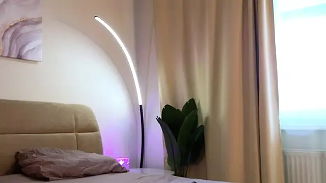 Snapshot of Eva_Natsumi chatting on February 22, 2025, 11:02 am Eva Natsumi online show from February 22, 2025, 11:02 am