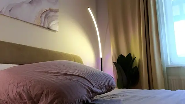 Snapshot of Eva_Natsumi chatting on February 26, 2025, 9:32 am Eva Natsumi online show from February 26, 2025, 9:32 am