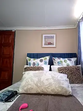 Snapshot of Queen-Chocolate chatting on January 31, 2025, 7:18 am Queen-Chocolate online show from January 31, 2025, 7:18 am