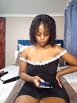 Snapshot of Queen-Chocolate chatting on February 2, 2025, 8:41 pm Queen-Chocolate online show from February 2, 2025, 8:41 pm