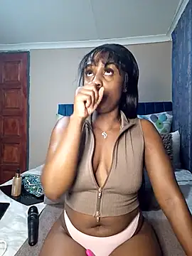 Snapshot of Queen-Chocolate chatting on March 2, 2025, 11:20 pm Queen-Chocolate online show from March 2, 2025, 11:20 pm