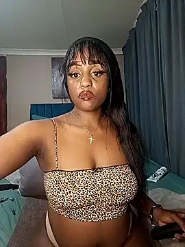 Snapshot of Queen-Chocolate chatting on September 18, 2025, 4:42 pm Queen-Chocolate online show from September 18, 2025, 4:42 pm