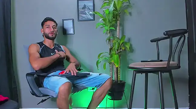 Damian 022 online show from February 12, 2025, 4:54 am