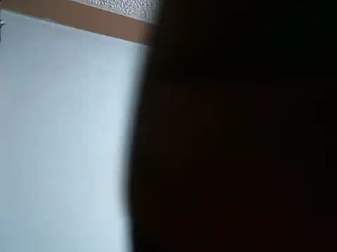 Snapshot of crowned_Afric chatting on October 23, 2025, 4:56 am crowned Afric online show from October 23, 2025, 4:56 am