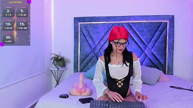 Snapshot of Dapnne_ chatting on January 29, 2025, 9:07 pm Dapnne online show from January 29, 2025, 9:07 pm