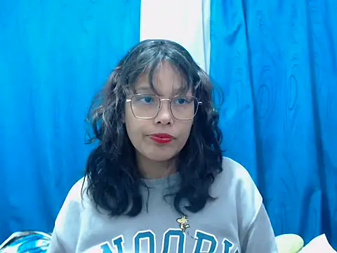 Snapshot of home_vlak chatting on July 20, 2026, 10:34 pm home vlak online show from July 20, 2026, 10:34 pm