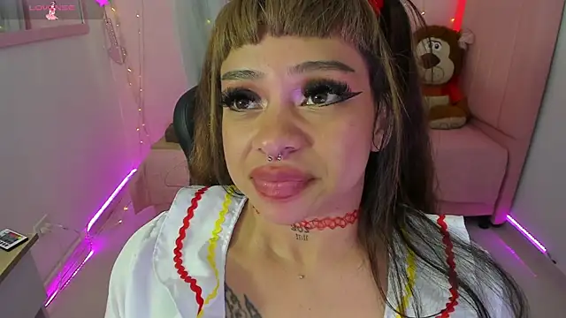 zoesullivan online show from September 21, 2025, 10:33 pm