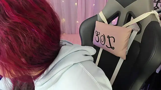 zoesullivan online show from February 20, 2026, 9:54 am