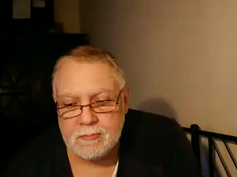 Snapshot of 100Tauros chatting on October 12, 2025, 9:25 pm 100Tauros online show from October 12, 2025, 9:25 pm