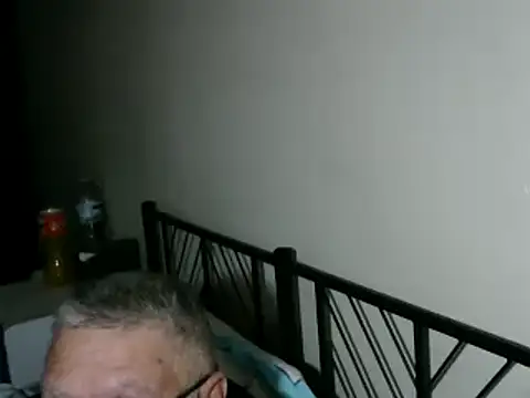 Snapshot of 100Tauros chatting on November 1, 2025, 11:01 am 100Tauros online show from November 1, 2025, 11:01 am