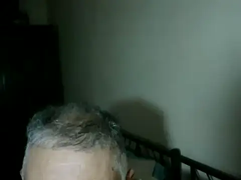 Snapshot of 100Tauros chatting on November 6, 2025, 10:32 pm 100Tauros online show from November 6, 2025, 10:32 pm