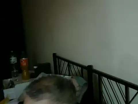 Snapshot of 100Tauros chatting on November 9, 2025, 12:25 pm 100Tauros online show from November 9, 2025, 12:25 pm