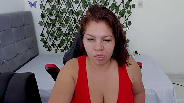Ladysexy hot19 online show from December 27, 2024, 11:21 pm