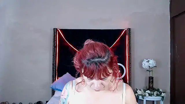 VioletaaaSlave online show from February 4, 2026, 12:11 pm